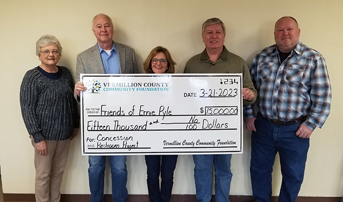 Vermilion County Community Foundation presents the check for the Ernie Pyle & Veterans Memorial Park